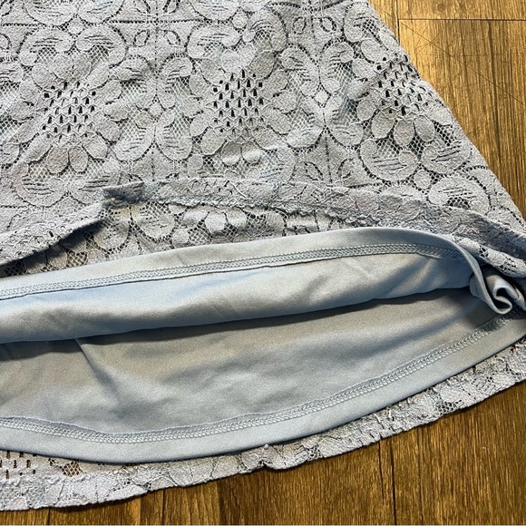 Alya Lace Tank Top Periwinkle Blue Lined Button Back Closure Sleeveless Top L - Picture 10 of 14